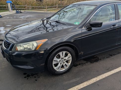 Used 2010 Honda Accord LX-P image 5