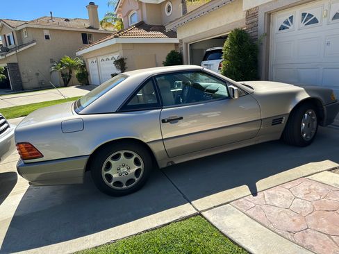 Used 1995 Mercedes-Benz SL 500 image 1