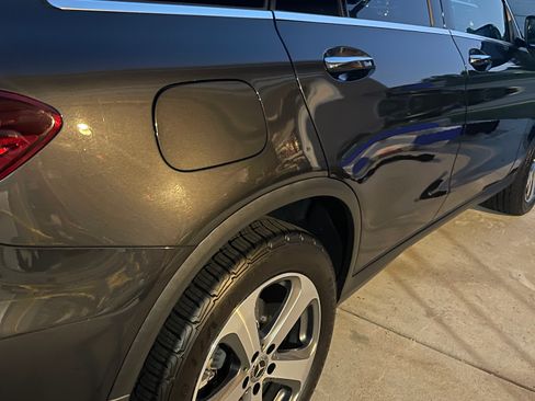 Used 2022 Mercedes-Benz GLC 300 image 4