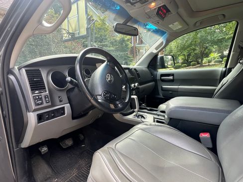 Used 2012 Toyota Sequoia Limited AWD/4WD image 11