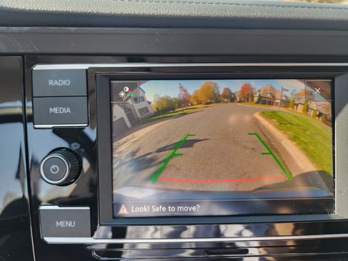 Used 2021 Volkswagen Jetta S w/ Driver Assistance Package image 20