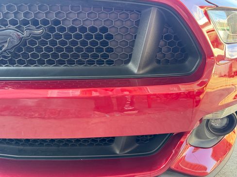 Used 2017 Ford Mustang GT w/ Black Accent Package RWD image 12