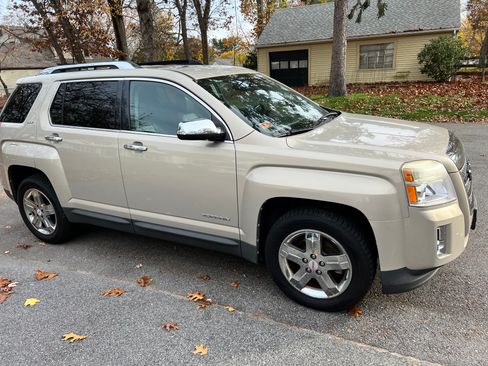Used 2012 GMC Terrain SLT image 1