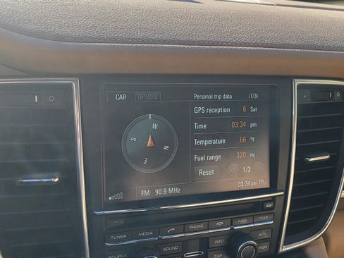 Used 2013 Porsche Panamera 4 image 14