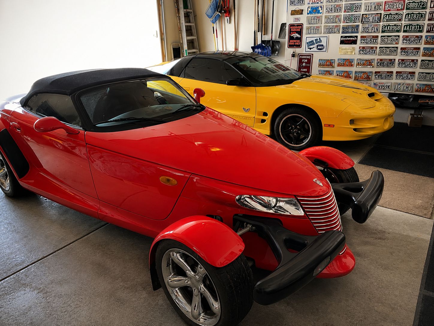 Used 2000 Plymouth Prowler RWD image 10