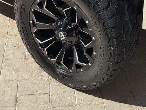 Used 2017 GMC Sierra 1500 SLT w/ SLT Premium Package image 20