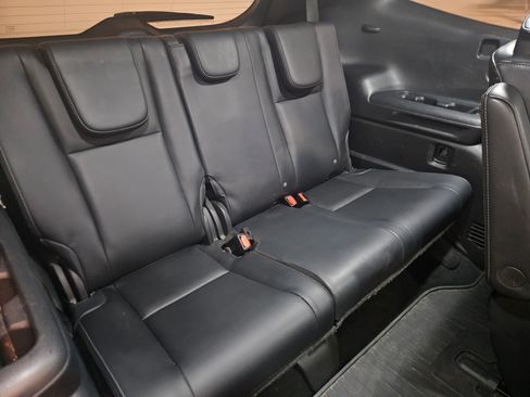 Used 2019 Subaru Ascent Limited image 21