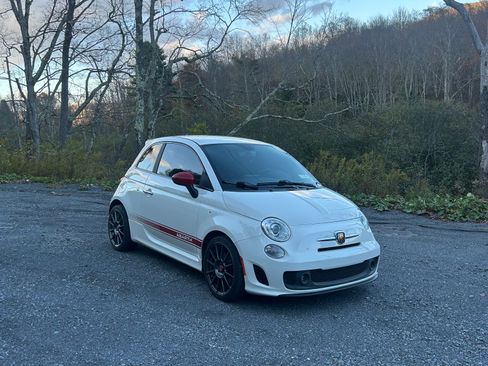 Used 2013 FIAT 500 Abarth w/ Comfort/Convenience Group FWD image 8