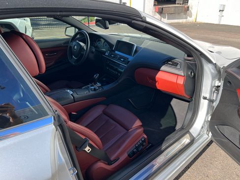 Used 2012 BMW 650i Convertible image 12