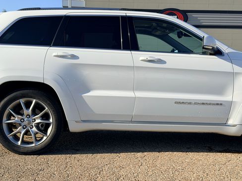 Used 2015 Jeep Grand Cherokee Summit w/ Platinum Series Group AWD/4WD image 2