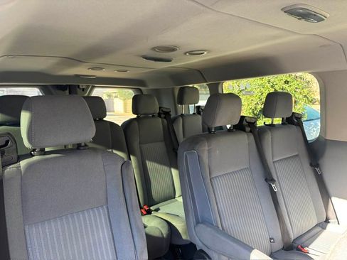 Used 2016 Ford Transit 350 XLT image 9