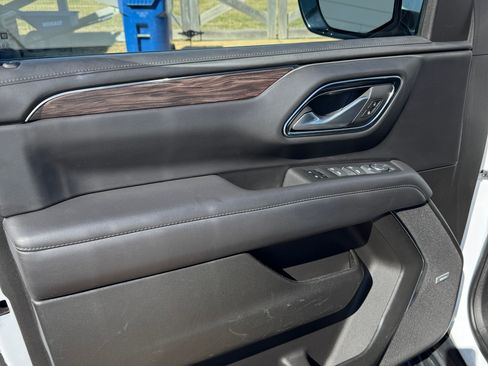 Used 2022 Chevrolet Tahoe LT RWD image 9