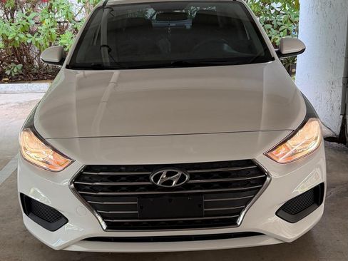 Used 2019 Hyundai Accent SE FWD image 17