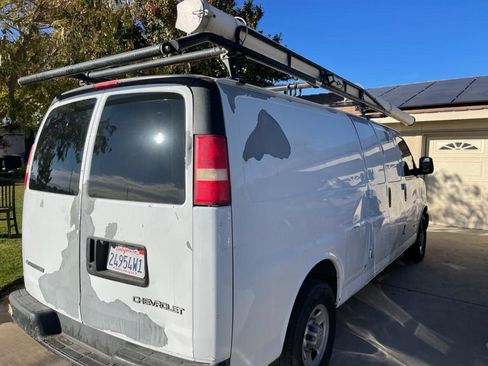 Used 2006 Chevrolet Express 2500 Extended w/ Power and Light Package image 5