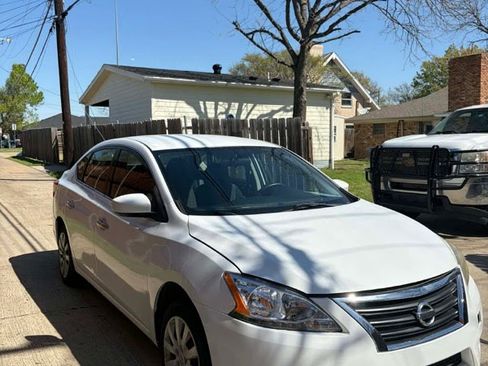 Used 2014 Nissan Sentra SV w/ SV Driver Package image 2