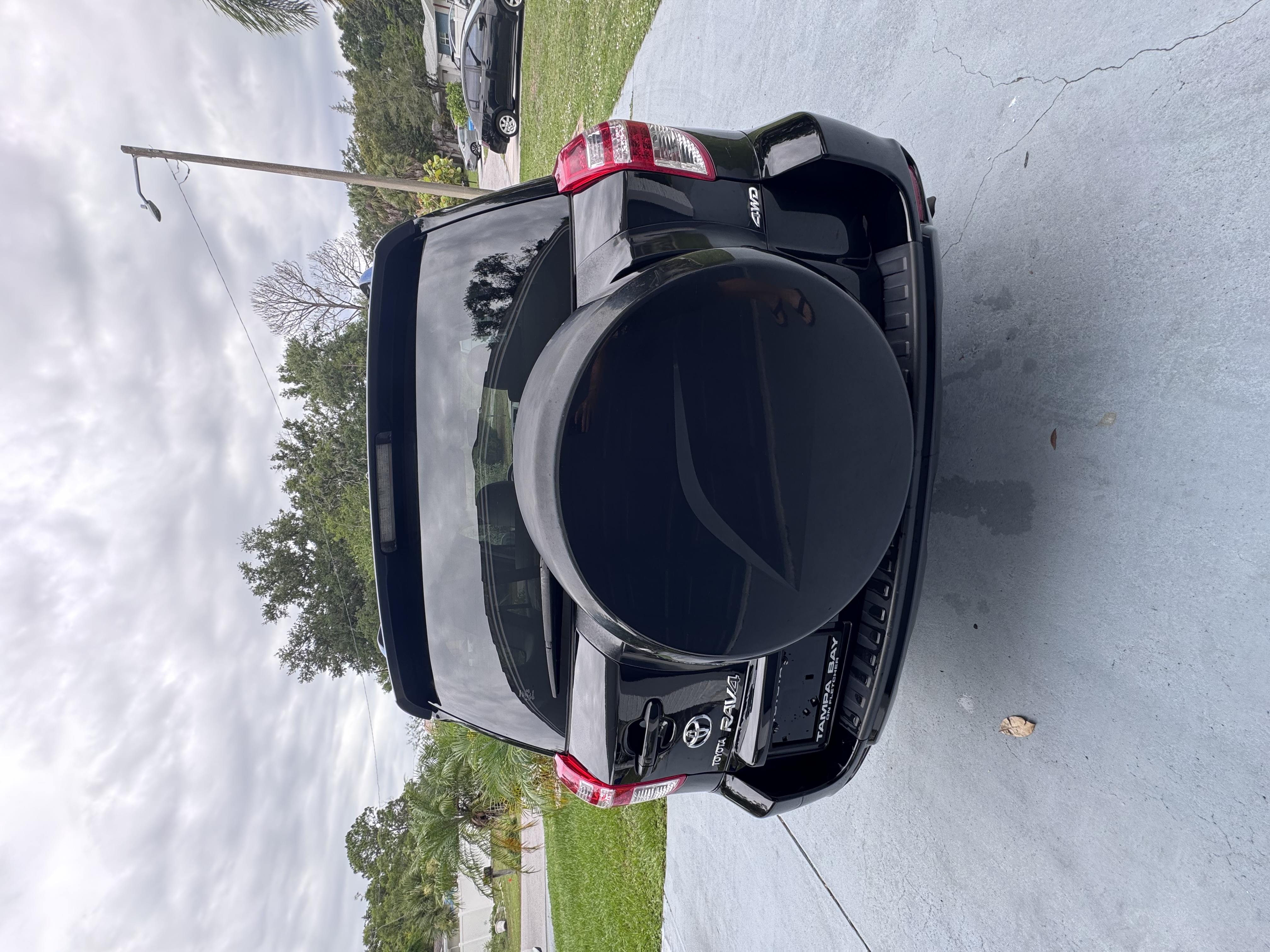 Used 2010 Toyota RAV4 Limited AWD/4WD image 9