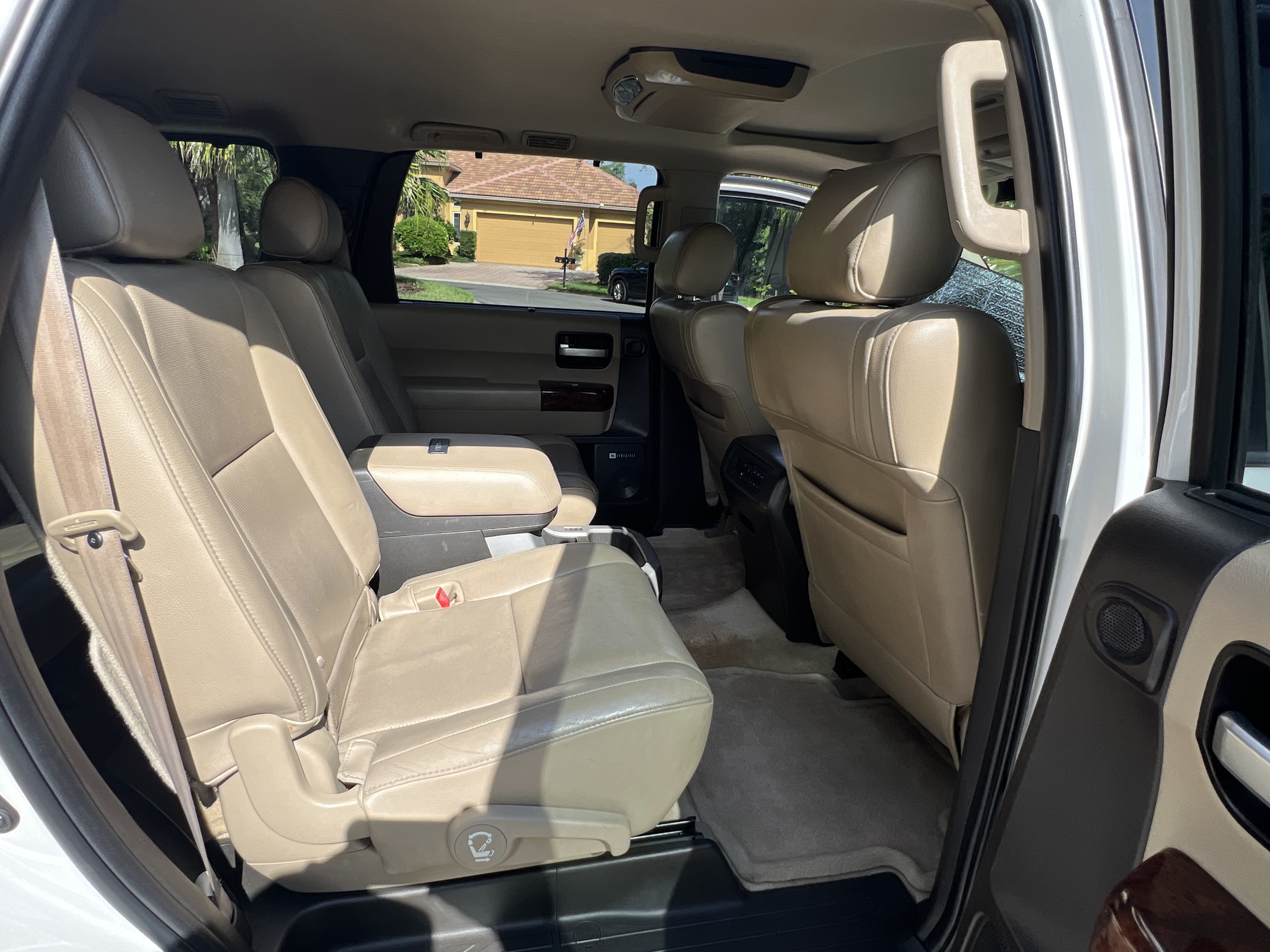Used 2008 Toyota Sequoia Platinum RWD image 22
