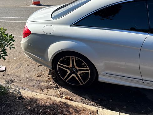 Used 2011 Mercedes-Benz CL 63 AMG image 8