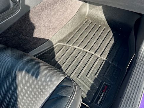 Used 2016 Dodge Challenger SRT Hellcat image 22