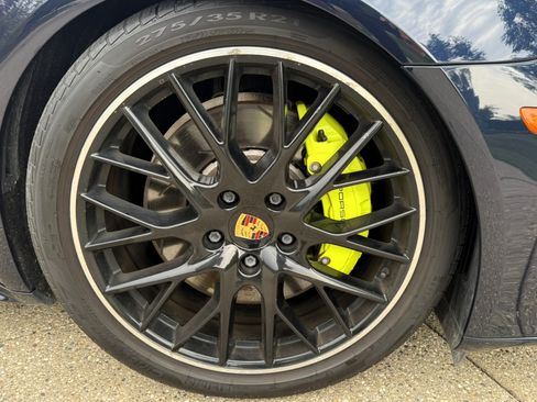 Used 2018 Porsche Panamera 4 image 14