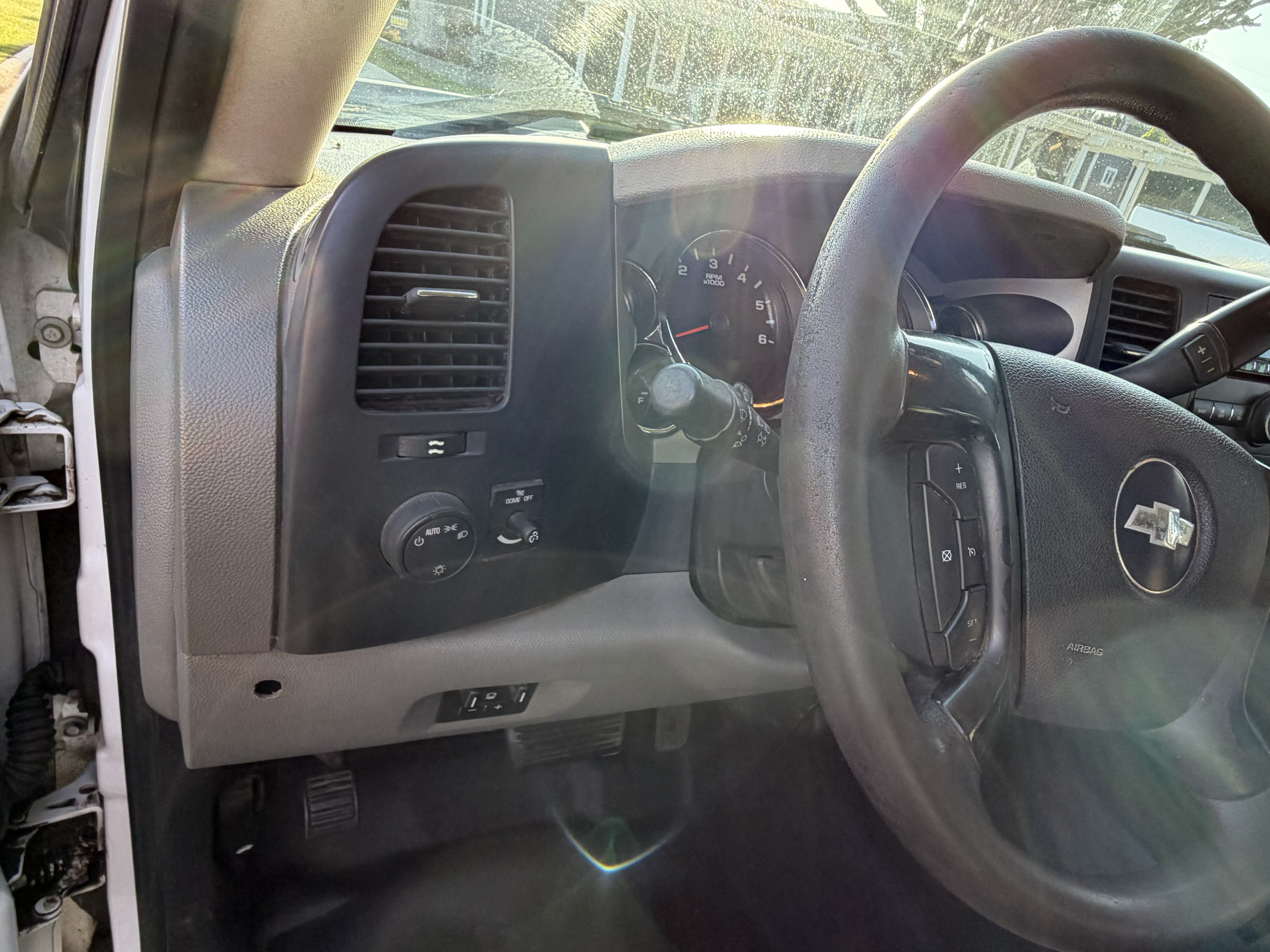 Used 2009 Chevrolet Silverado 3500 W/T RWD image 5