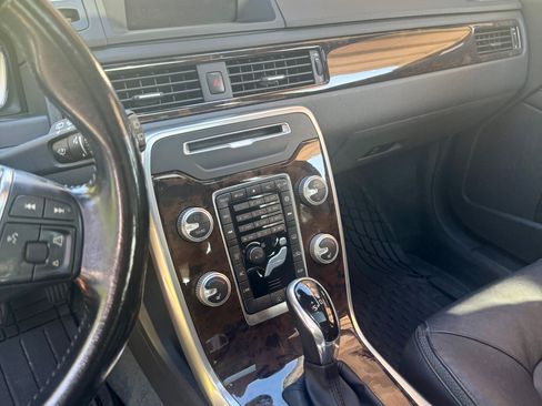 Used 2016 Volvo XC70 T5 Premier image 11