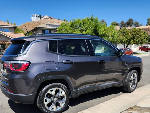 Used 2019 Jeep Compass Limited image 10