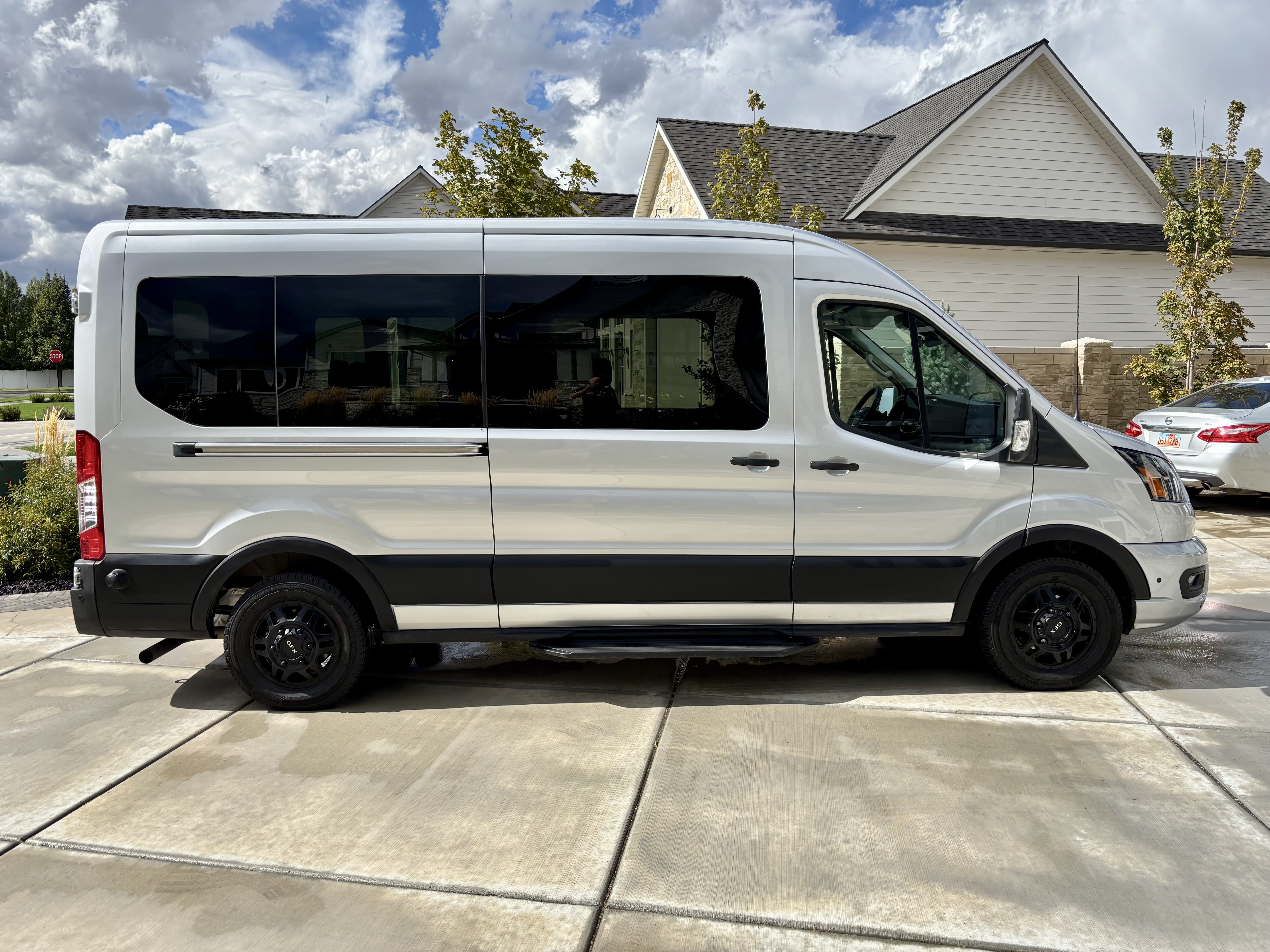 Used 2025 Ford Transit 350 XLT AWD/4WD image 4