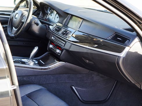Used 2014 BMW 528i Sedan image 11