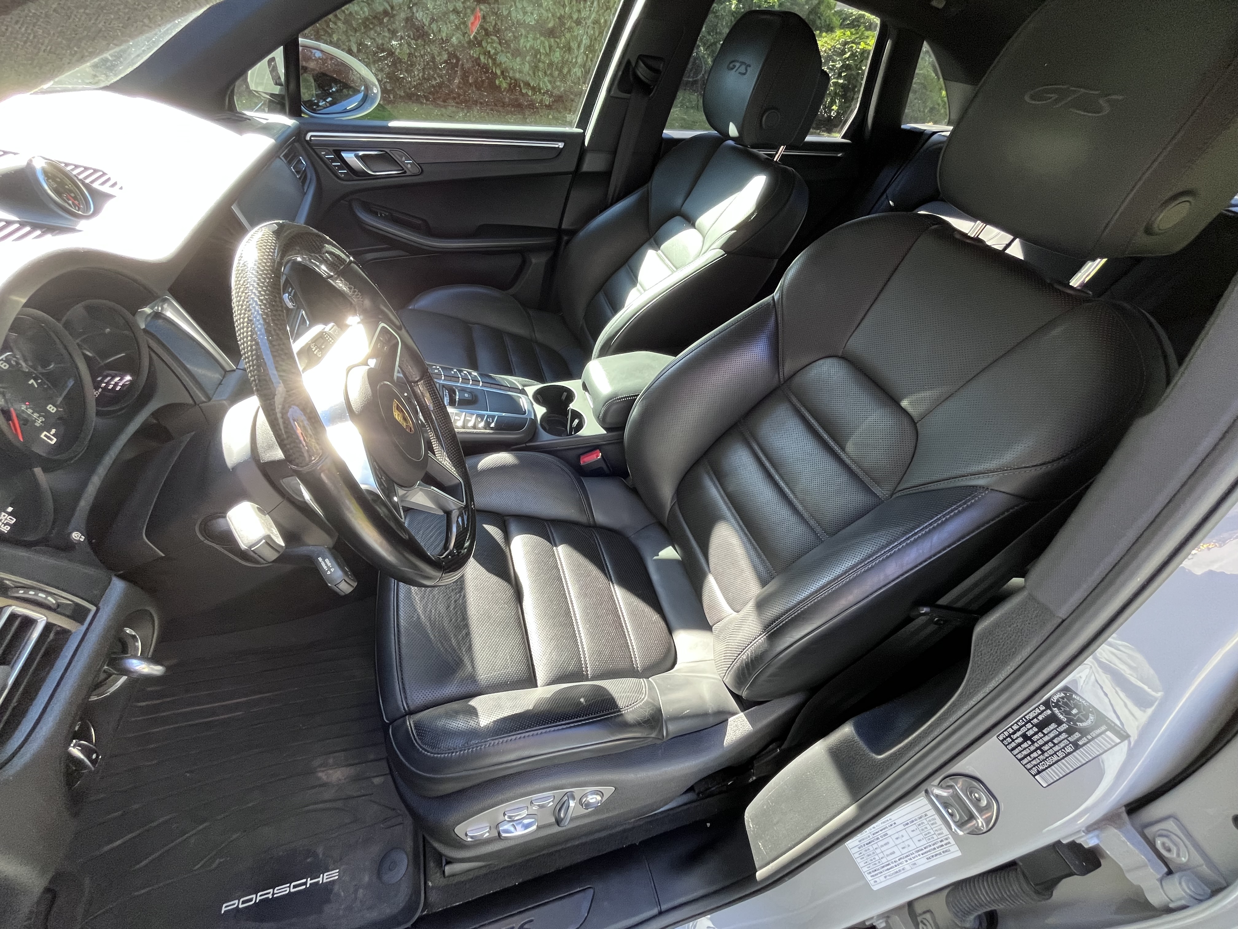 Used 2021 Porsche Macan GTS w/ Premium Package Plus (PF9) AWD/4WD image 17