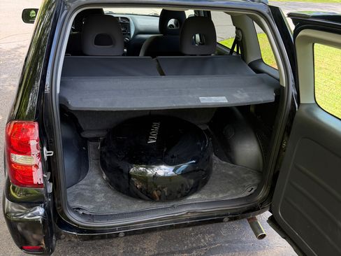Used 2004 Toyota RAV4 4WD w/ "L" Pkg image 31
