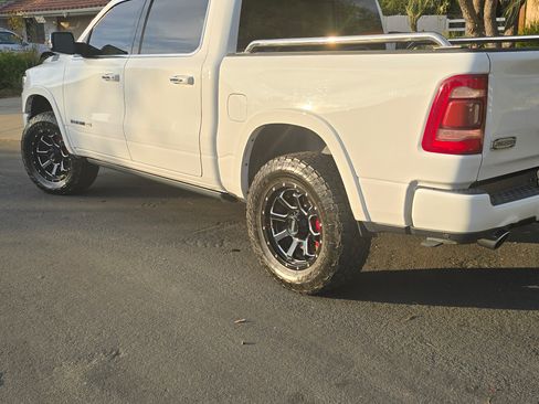 Used 2022 RAM 1500 Limited image 2