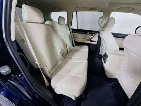 Used 2021 Lexus GX 460 Premium w/ Premium Package image 29