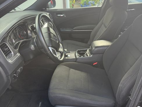 Used 2013 Dodge Charger SXT RWD image 15