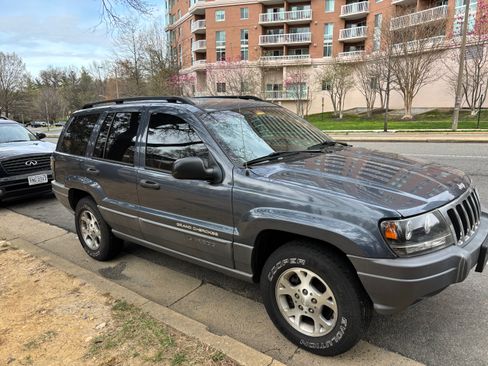 Used 2002 Jeep Grand Cherokee Laredo image 1
