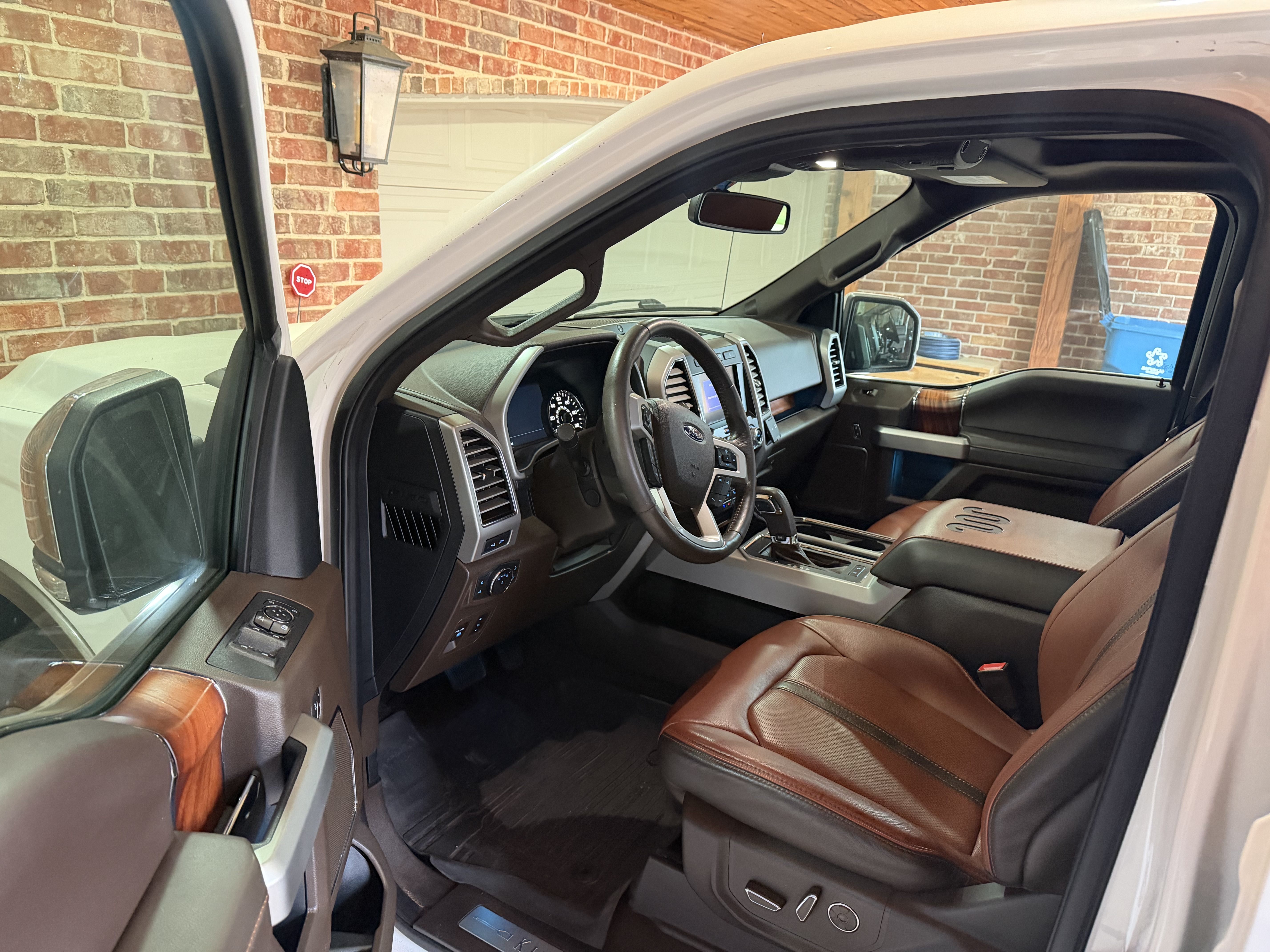 Used 2019 Ford F150 King Ranch w/ Equipment Group 601A Luxury AWD/4WD image 9