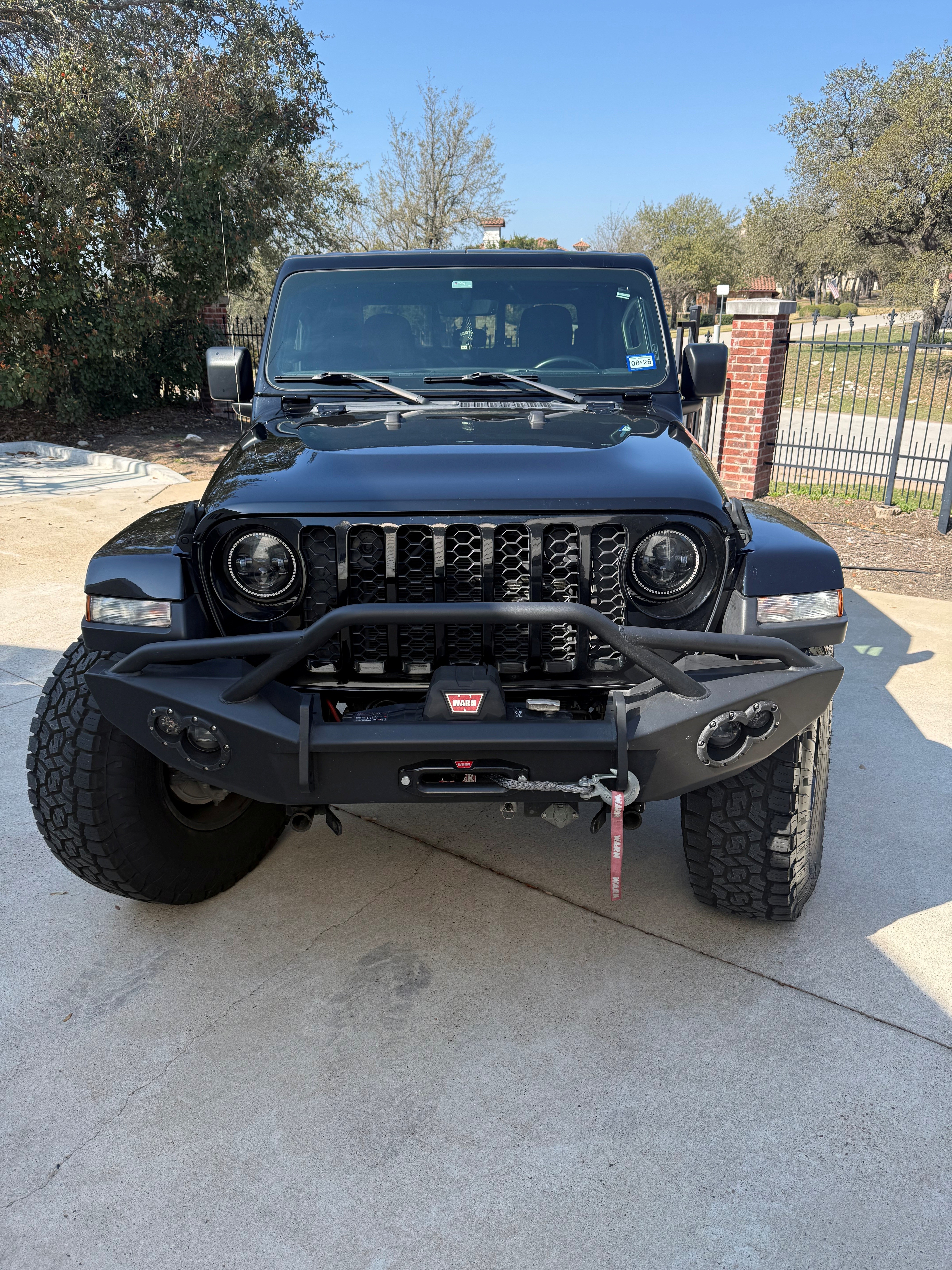 Used 2020 Jeep Gladiator Sport w/ Quick Order Package 24S AWD/4WD image 2