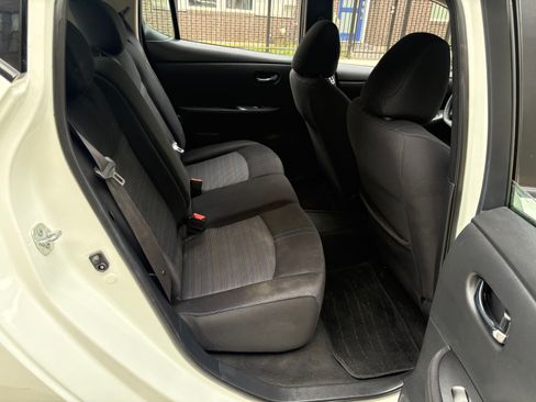 Used 2019 Nissan Leaf S w/ S Charge Package image 15