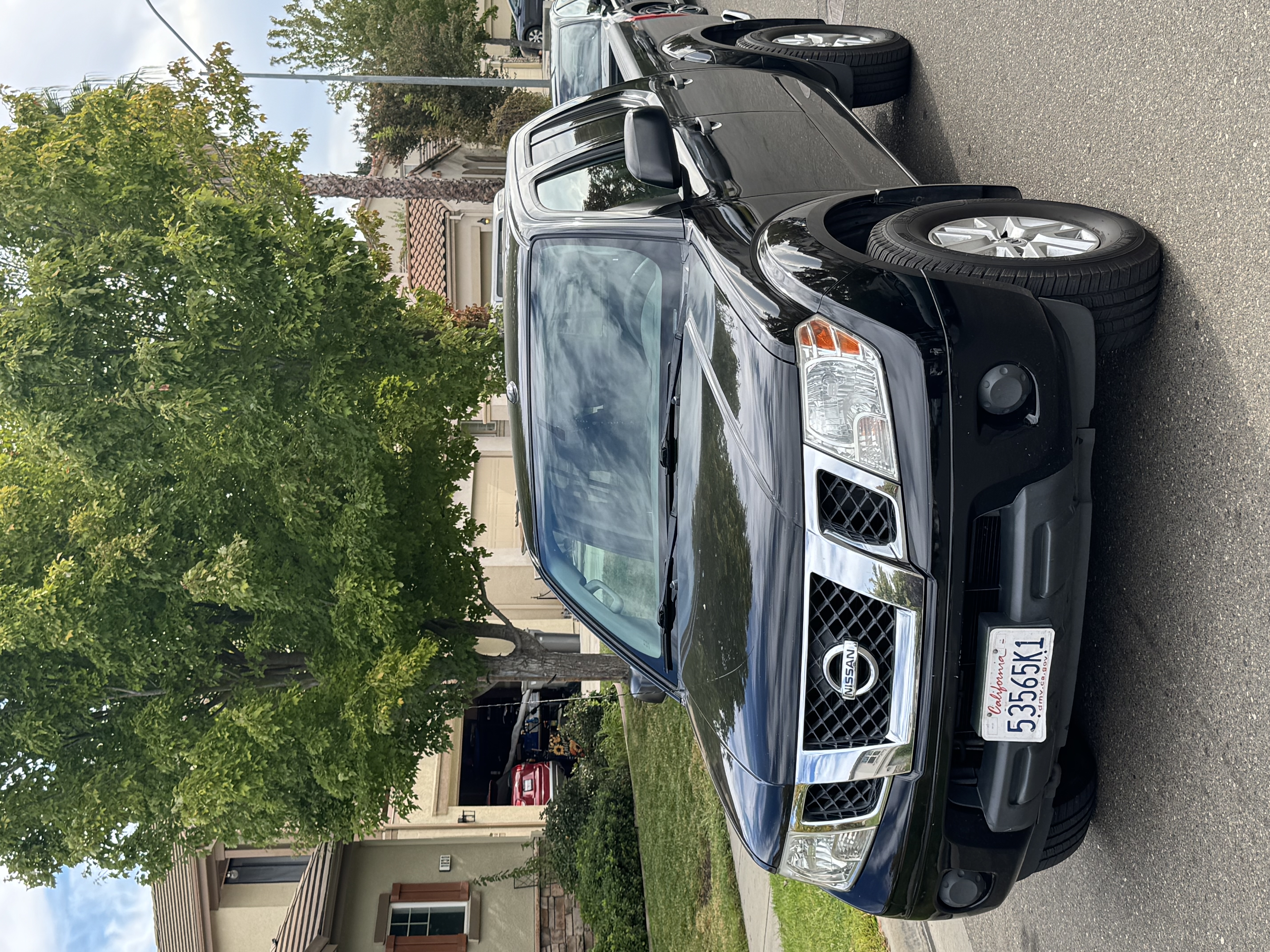 Used 2014 Nissan Frontier SV AWD/4WD image 4