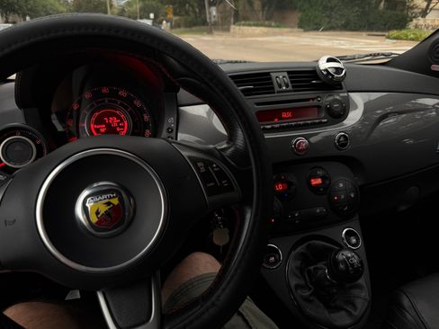 Used 2013 FIAT 500 Abarth w/ Comfort/Convenience Group image 4