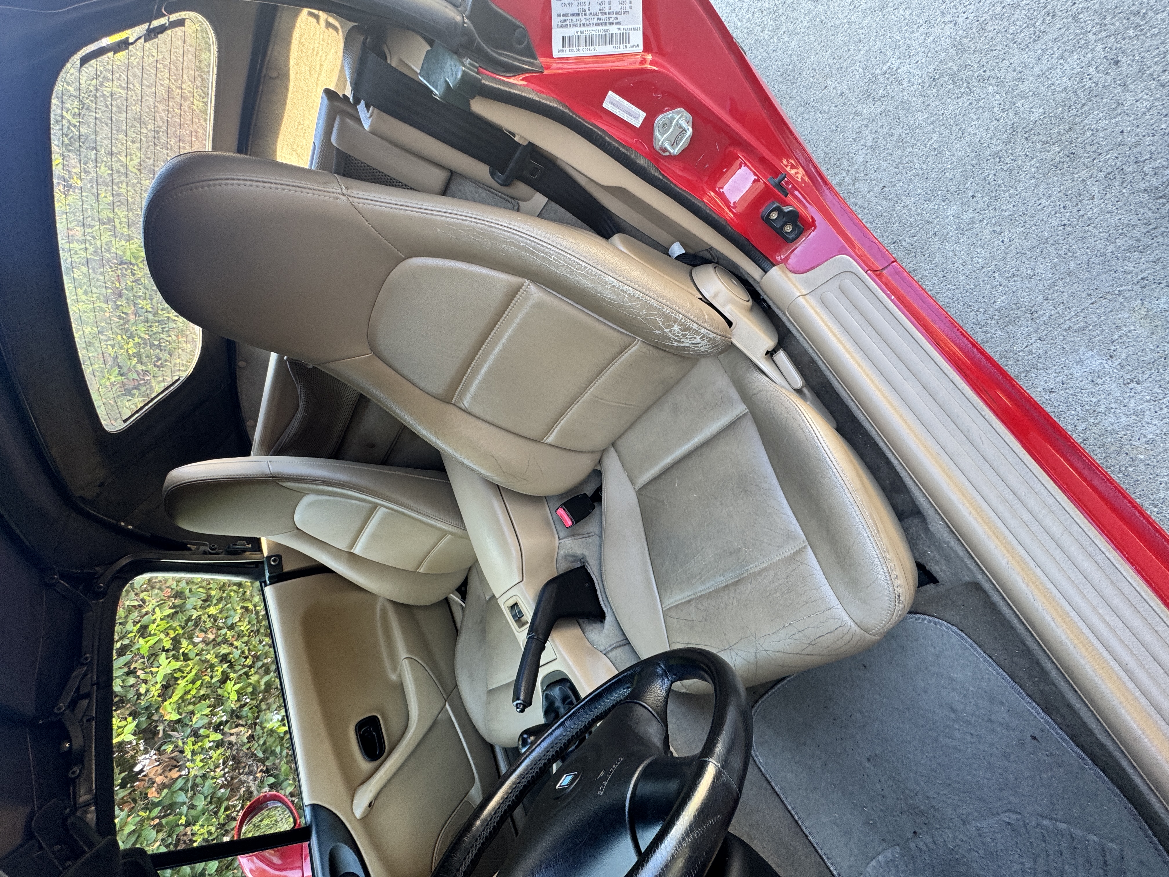 Used 2000 MAZDA MX-5 Miata RWD image 16