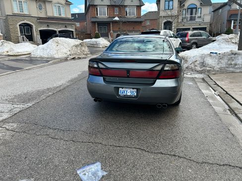 Used 2004 Pontiac Bonneville GXP image 9