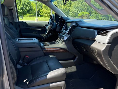 Used 2019 GMC Yukon SLT w/ Premium Edition AWD/4WD image 15