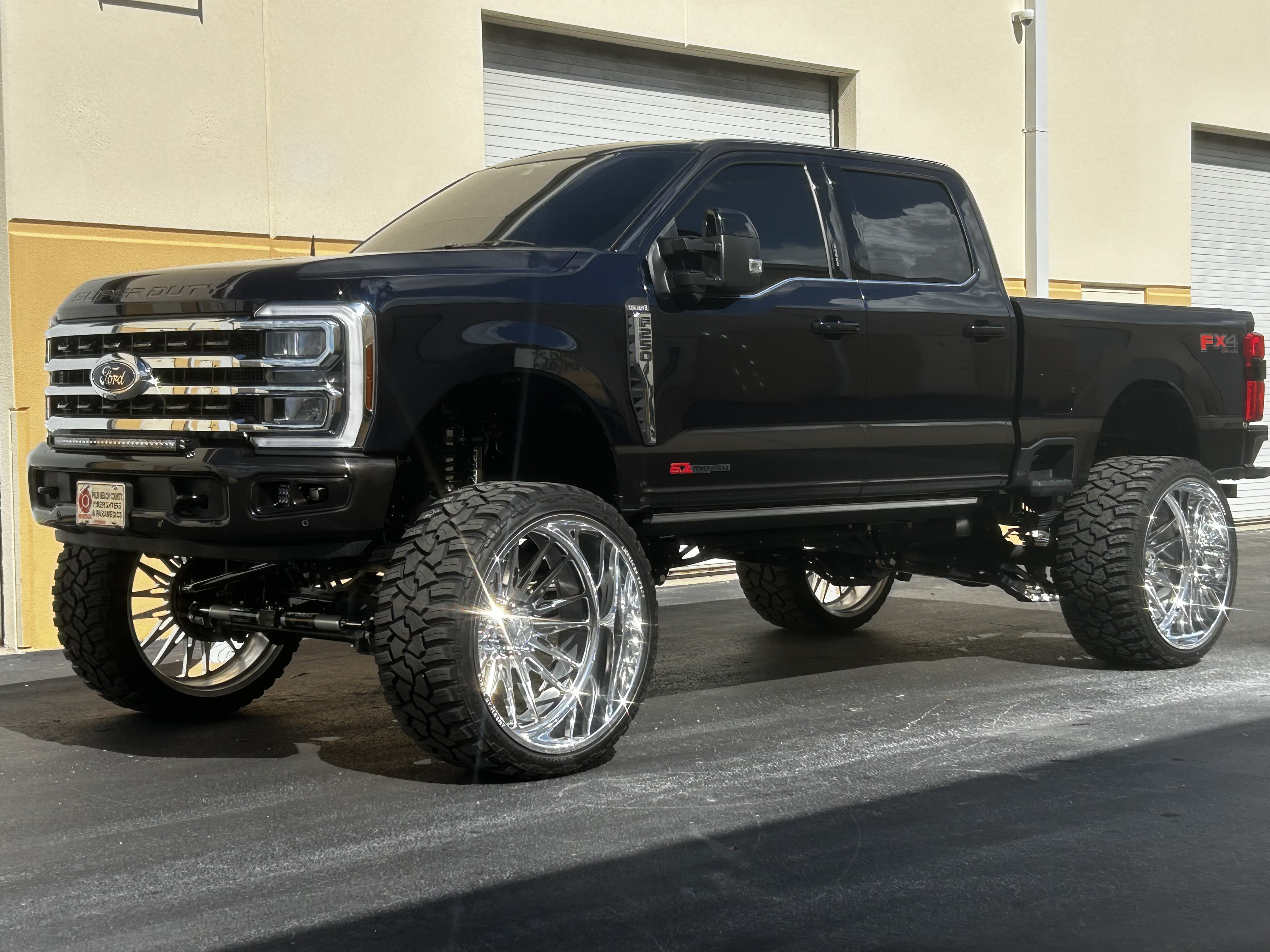 Used 2025 Ford F250 King Ranch AWD/4WD image 1