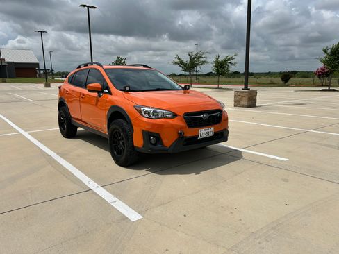 Used 2018 Subaru Crosstrek 2.0i Premium AWD/4WD image 1
