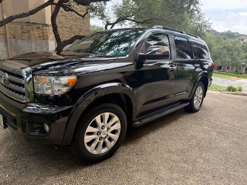 Used 2016 Toyota Sequoia Platinum AWD/4WD image 8