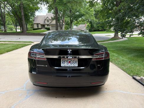 Used 2017 Tesla Model S 75 RWD image 6