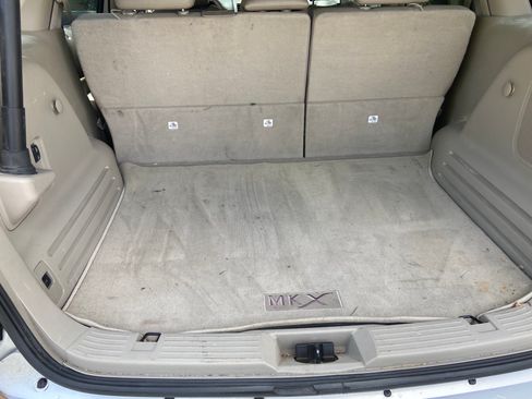 Used 2015 Lincoln MKX FWD image 6