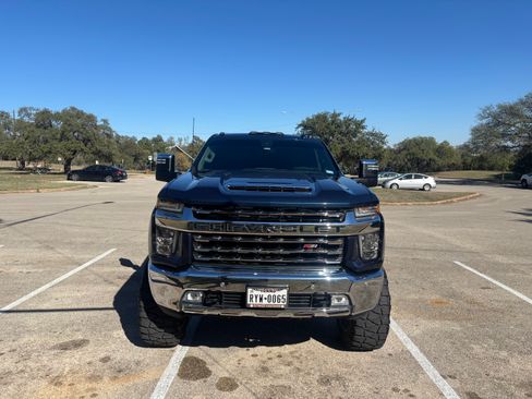 Used 2020 Chevrolet Silverado 2500 LTZ w/ LTZ Texas Edition image 2