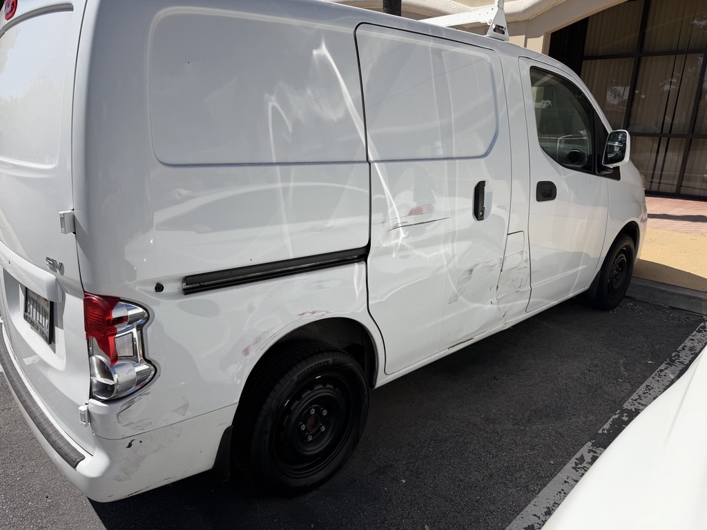 Used 2020 Nissan NV200 SV FWD image 2